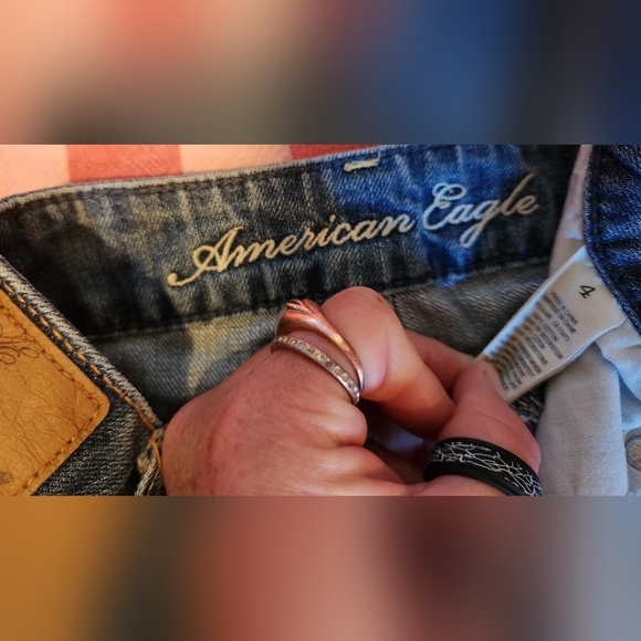 LOT OF 4   American Eagle Distressed Denim Women Shorts - Picture 10 of 13